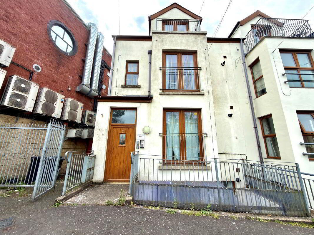 Flat 1, 2 Lower Windsor Avenue 1 of 10
