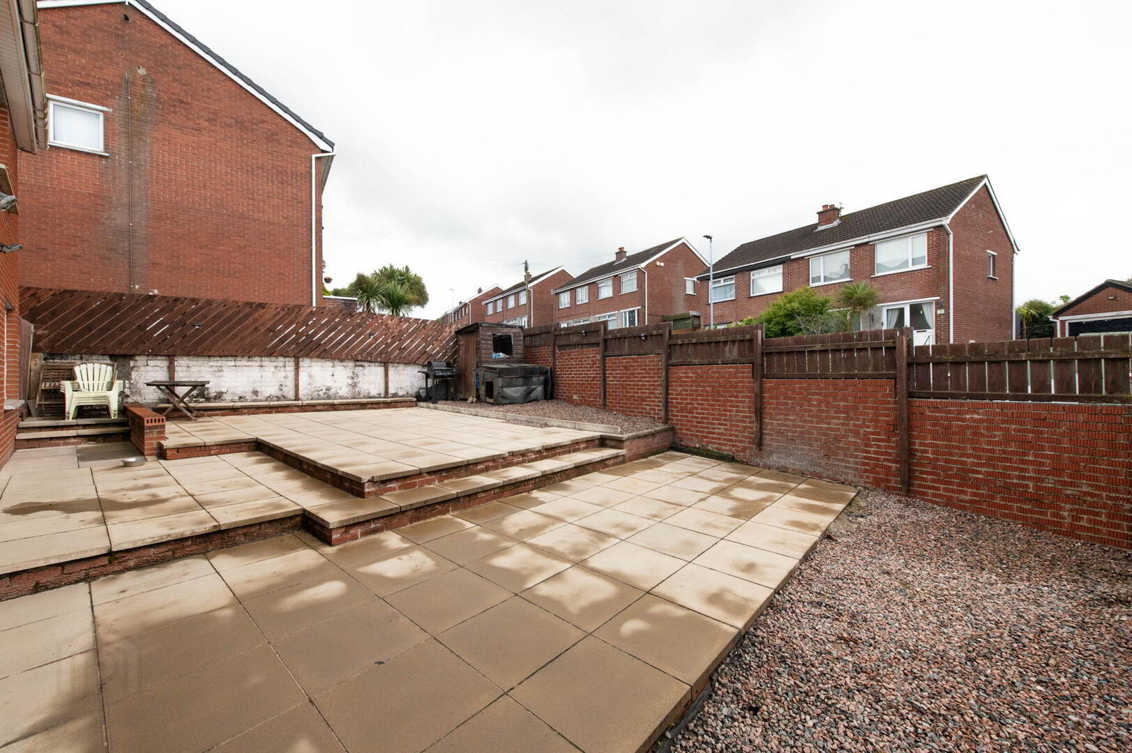 2 Burnthill Gardens 24 of 25