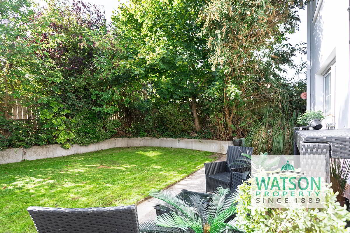 54 Broadlands Gardens 43 of 44