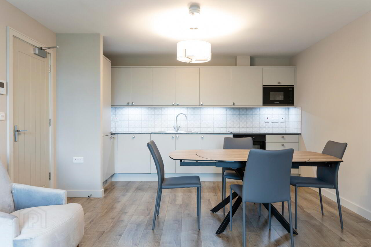 Forestview Manor, 188 Newtownbreda Road 3 of 19