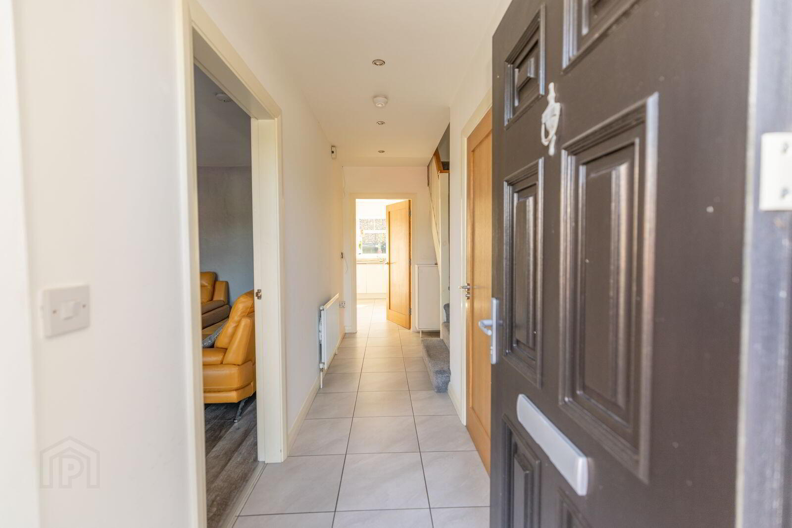8 Belvedere Heights 2 of 28