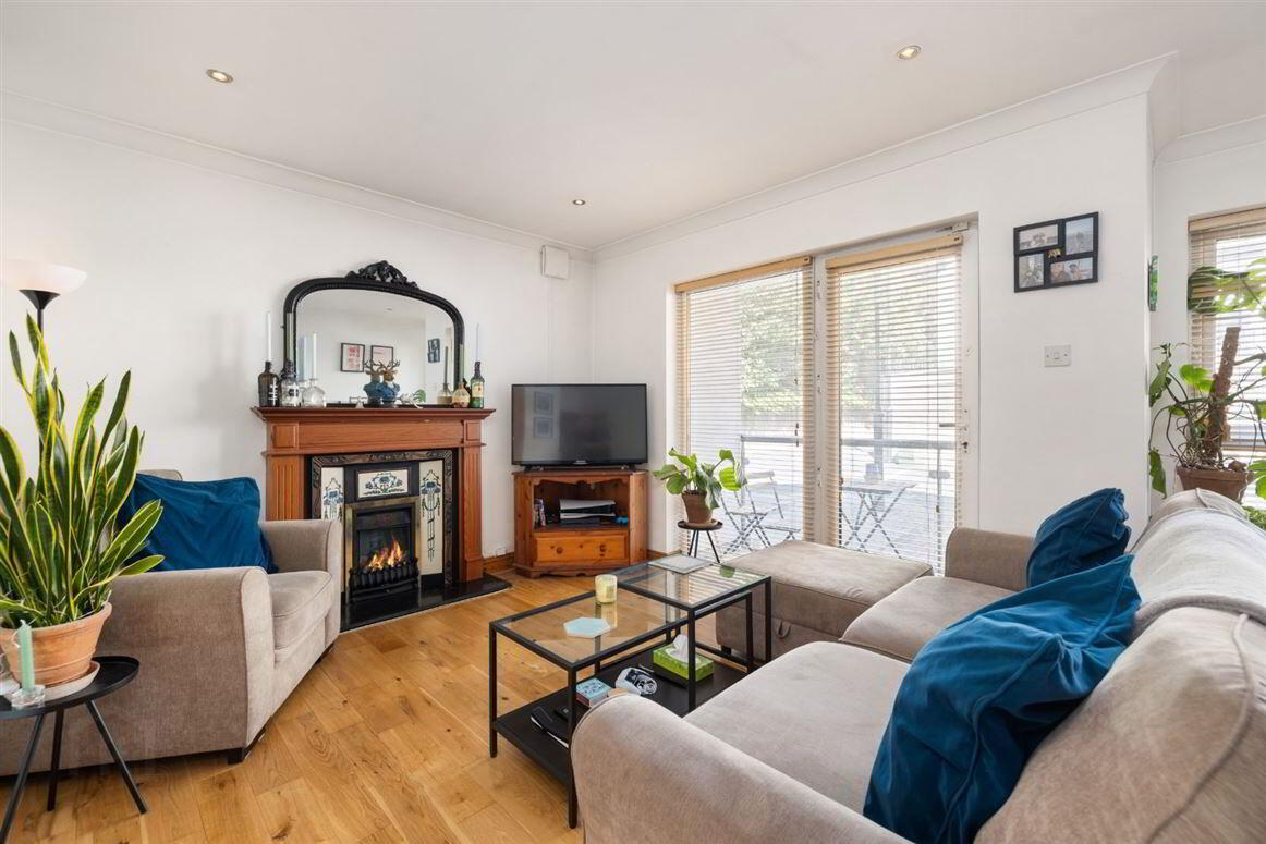 2 Engleberg Court 3 of 11