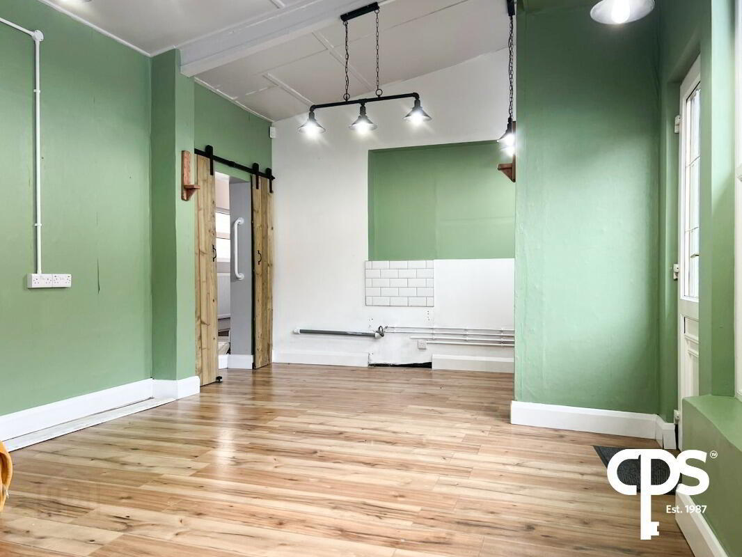 2b Marlborough Road 2 of 6