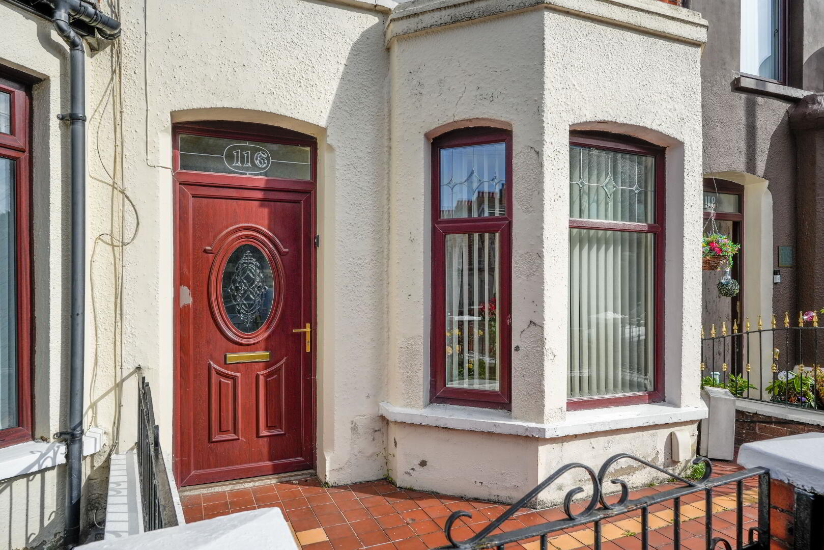 116 Madrid St 2 of 38