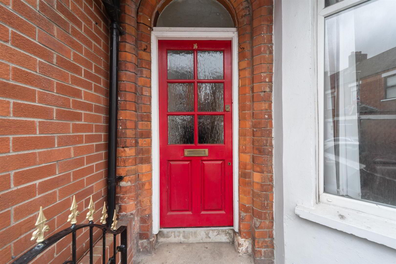 16 Dunraven Avenue 3 of 17