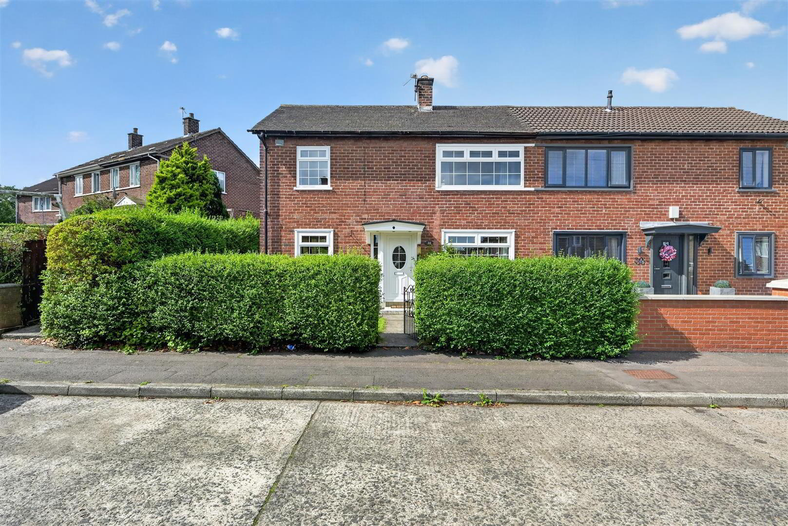 28 Innisfayle Gardens 1 of 26