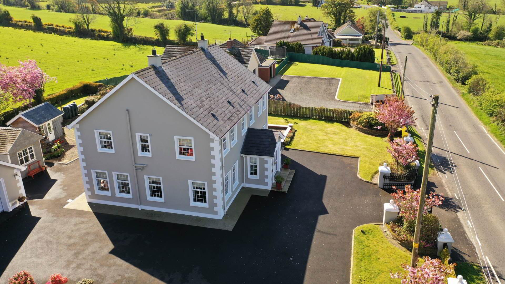 82 Tamnaherin Road 2 of 75