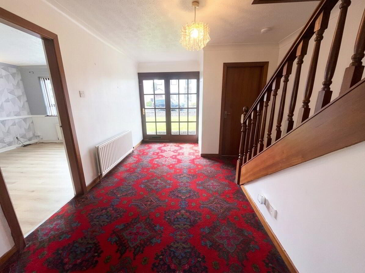 2 Bamber Avenue 3 of 18