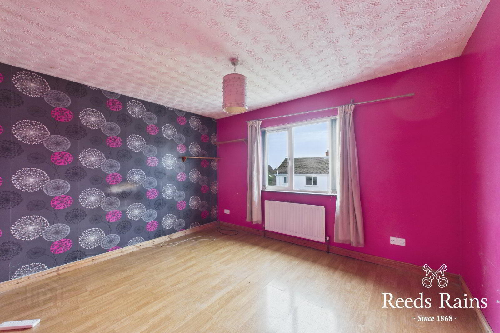 34 Broadlands Gardens 9 of 10