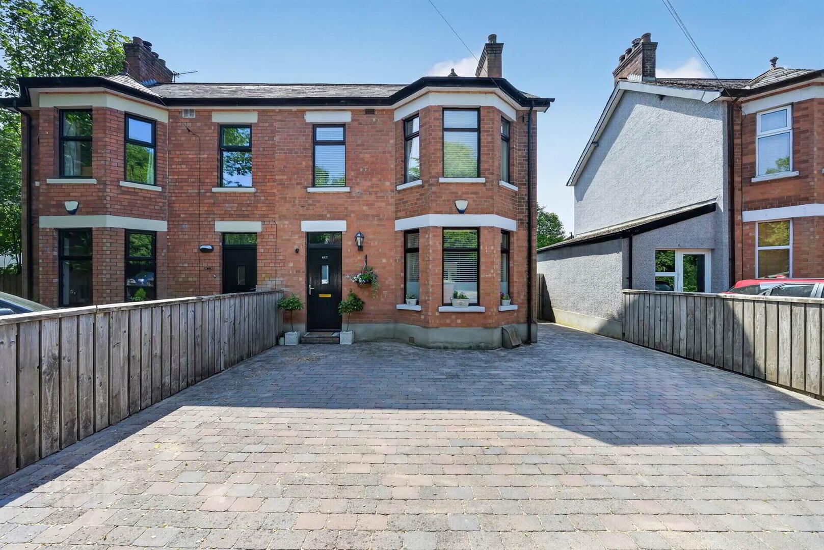 617 Upper Newtownards Road 2 of 34