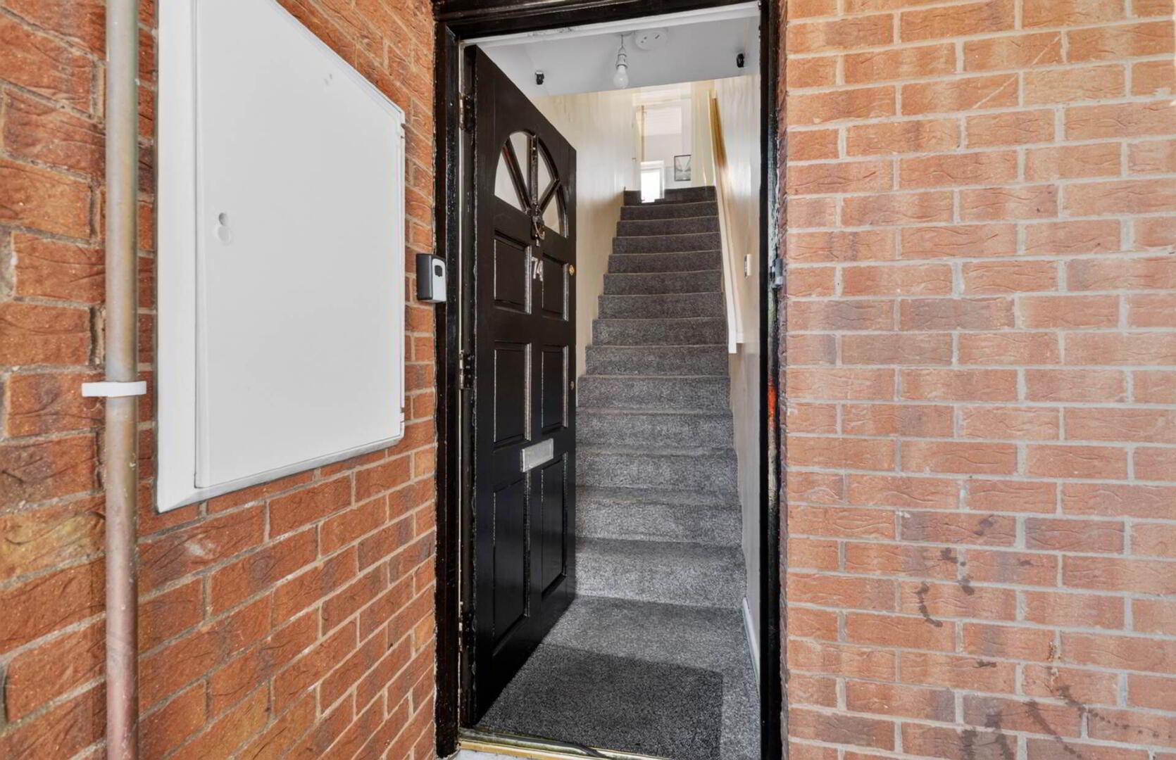 74 Salisbury Court 3 of 23