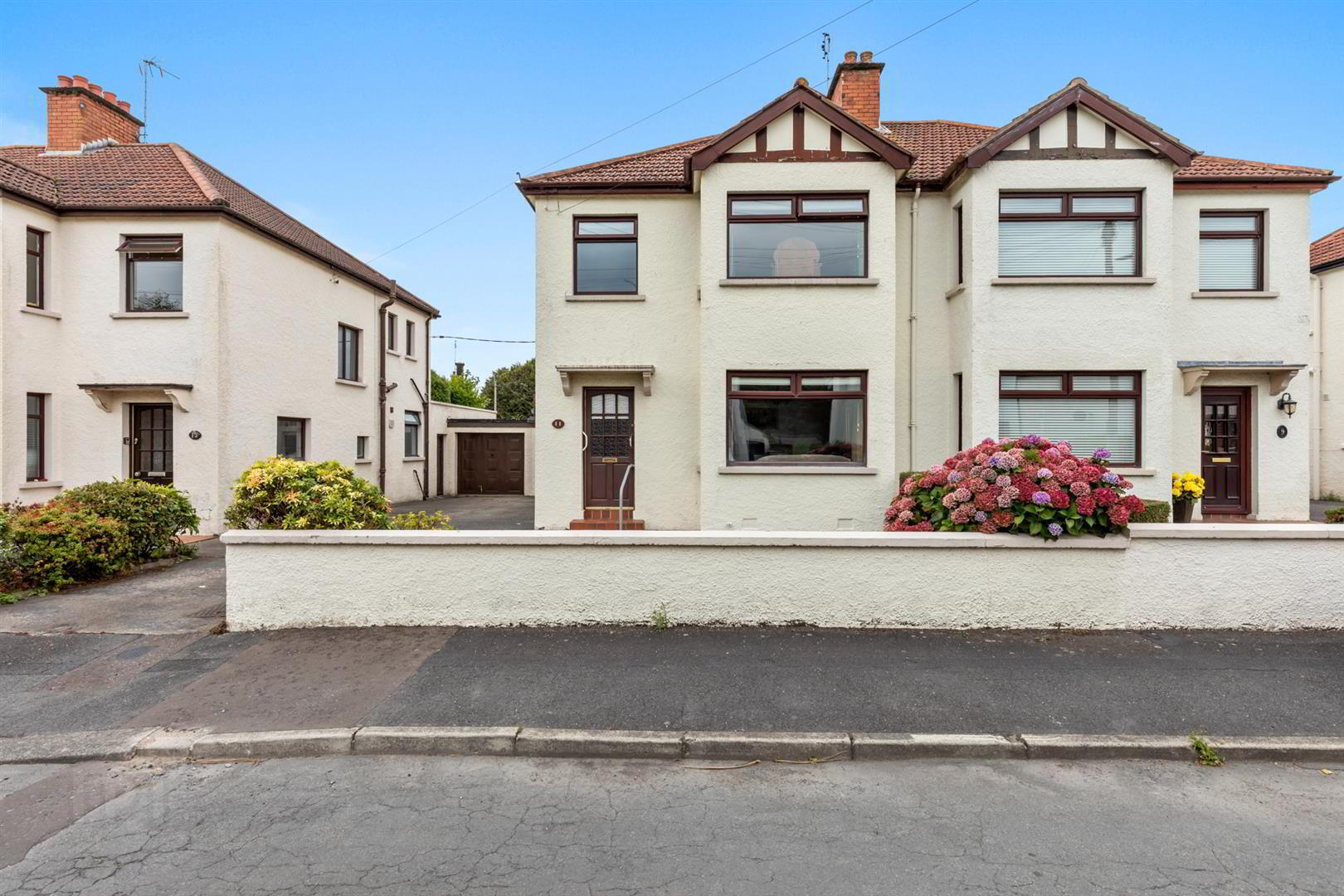 11 Laurelbank Avenue 2 of 24