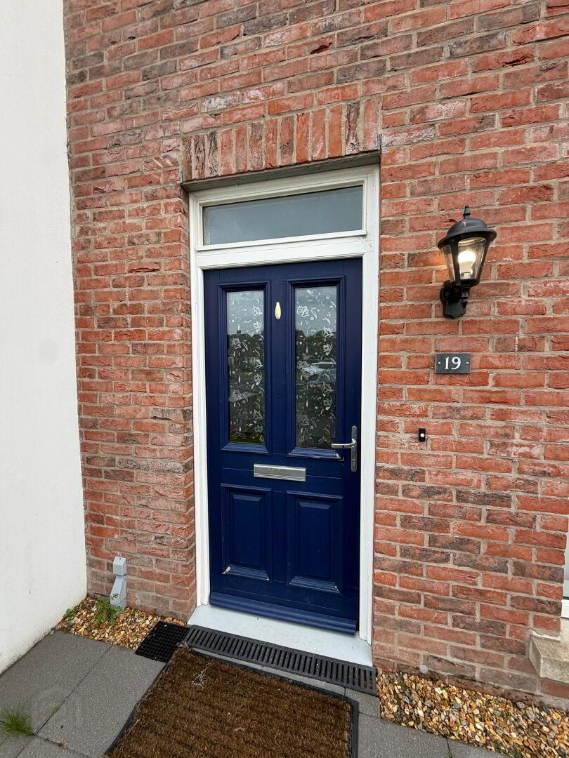 19 Blackrock Crescent 2 of 23