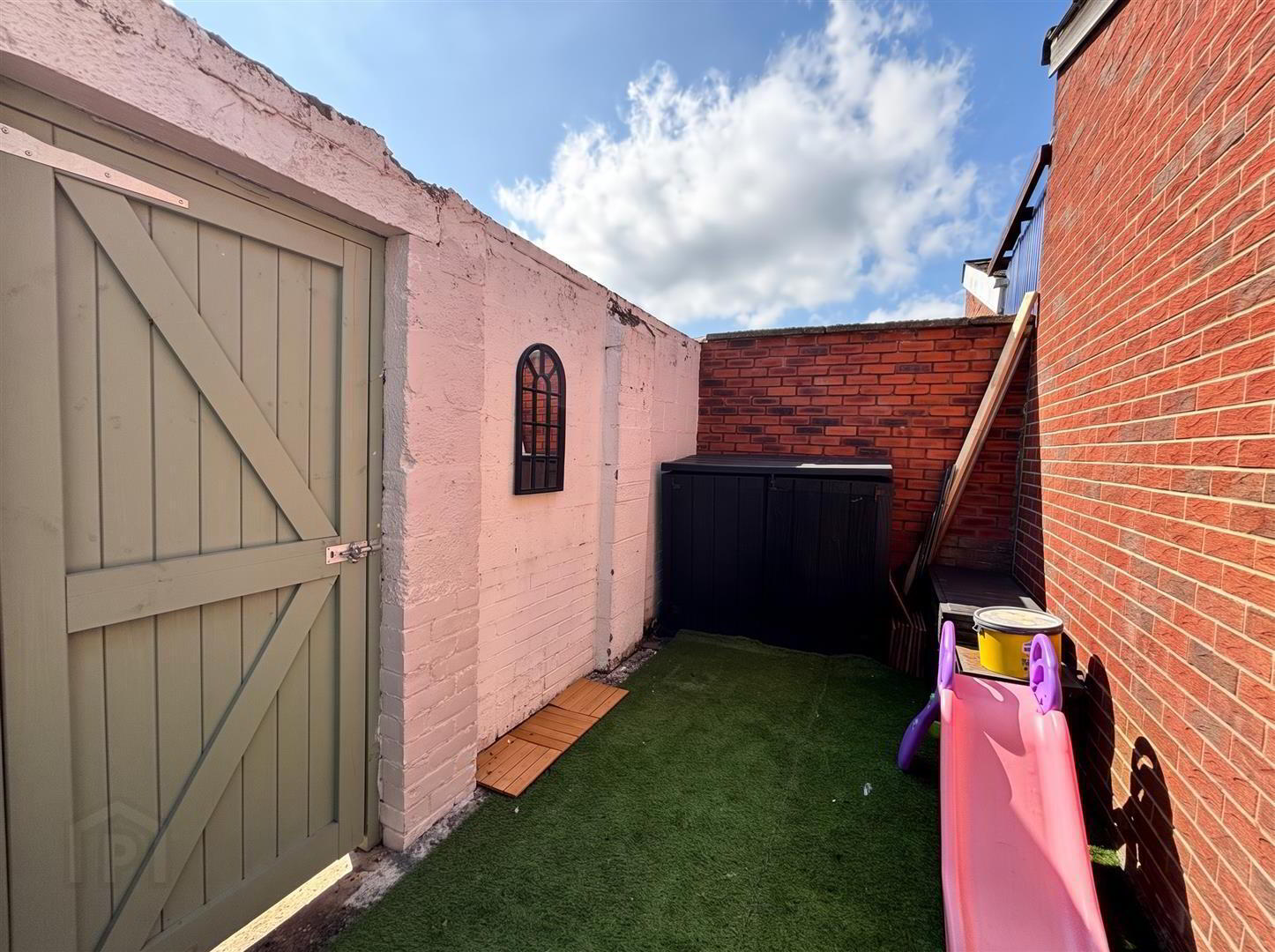 15 Cliftonville Drive 19 of 19