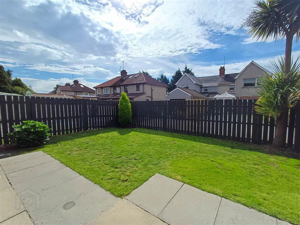 8 Laganville Park 19 of 20