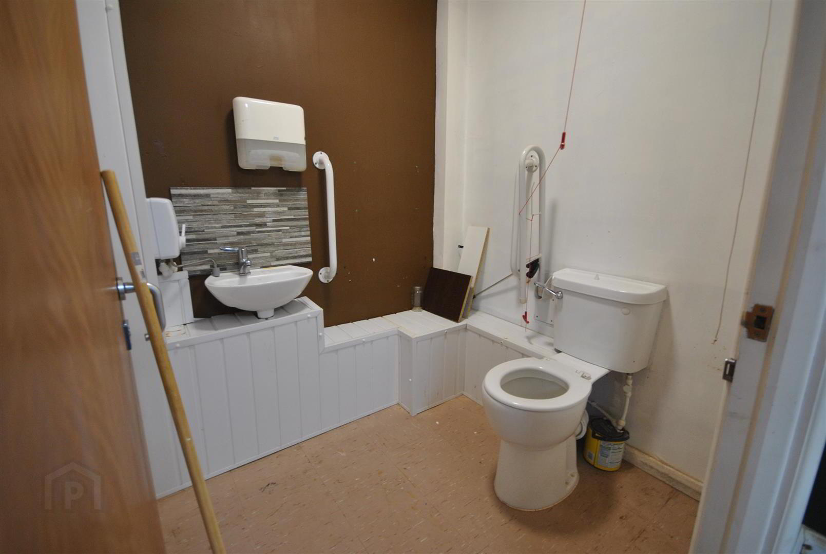 Unit 2a, Bingham Mall 14 of 14