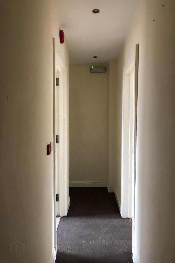 Apt 2, 2a Rutland Street 7 of 7