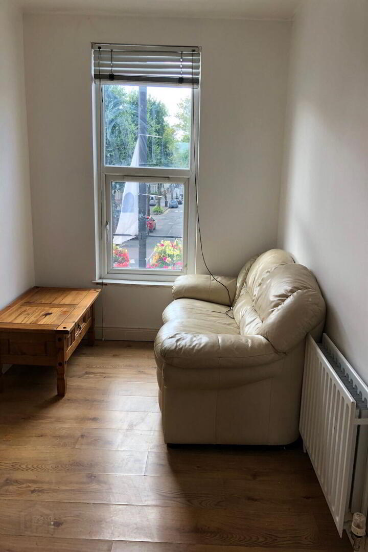 Apt 2, 2a Rutland Street 6 of 7