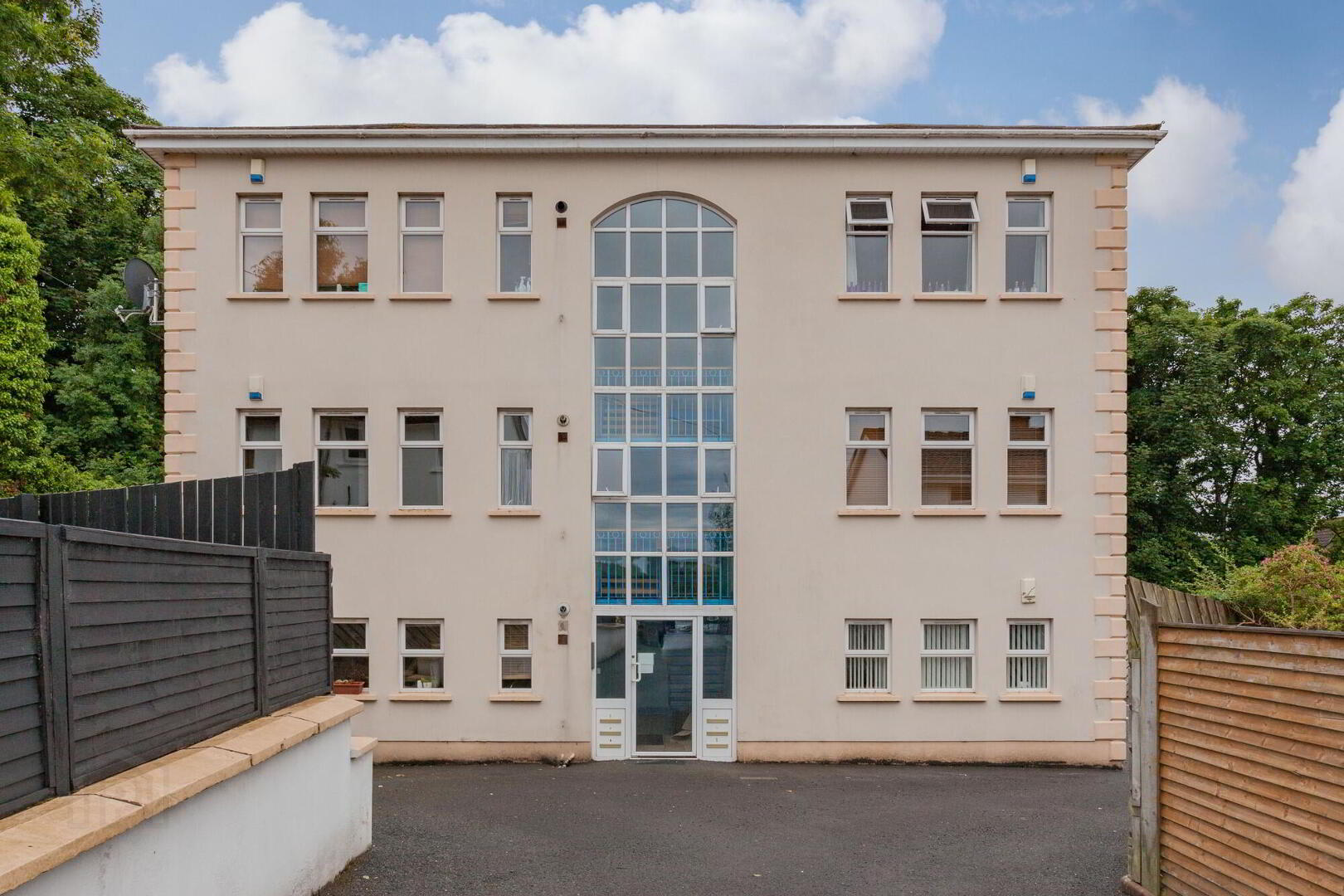 3 Harland Mews, 20A Station Road 1 of 19
