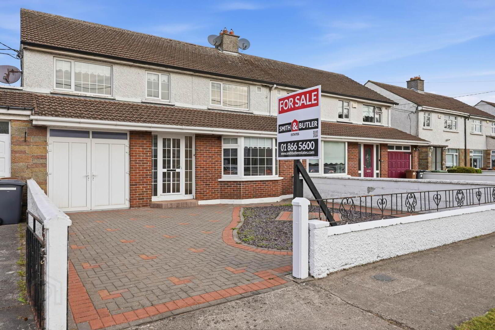 86 Lorcan Grove 1 of 22