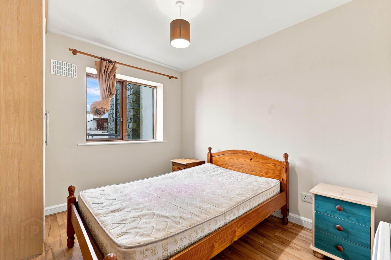 24 Saint Canices Square 3 of 19