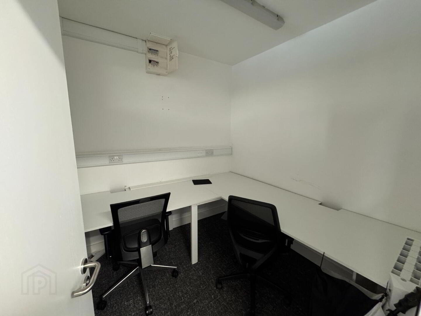 Unit 2, 17 Church Street 3 of 4