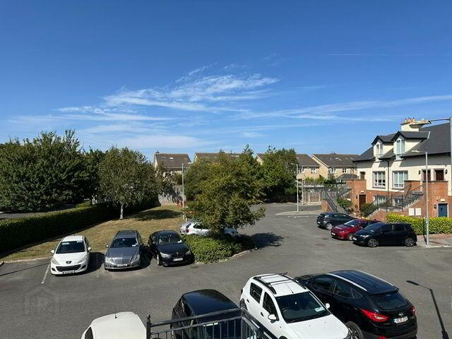 23 Benson Crescent 2 of 19