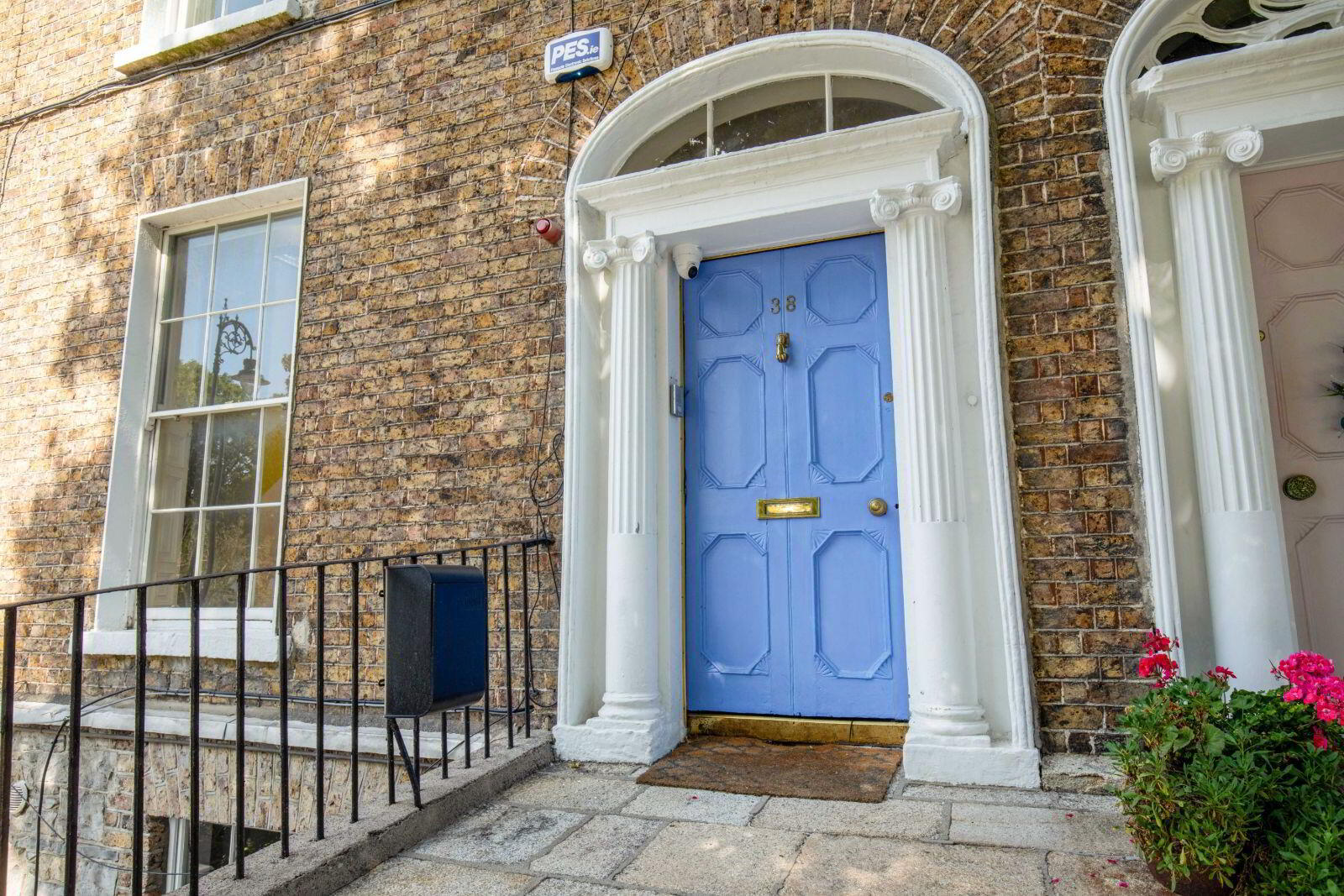 38 Pembroke Road 1 of 29