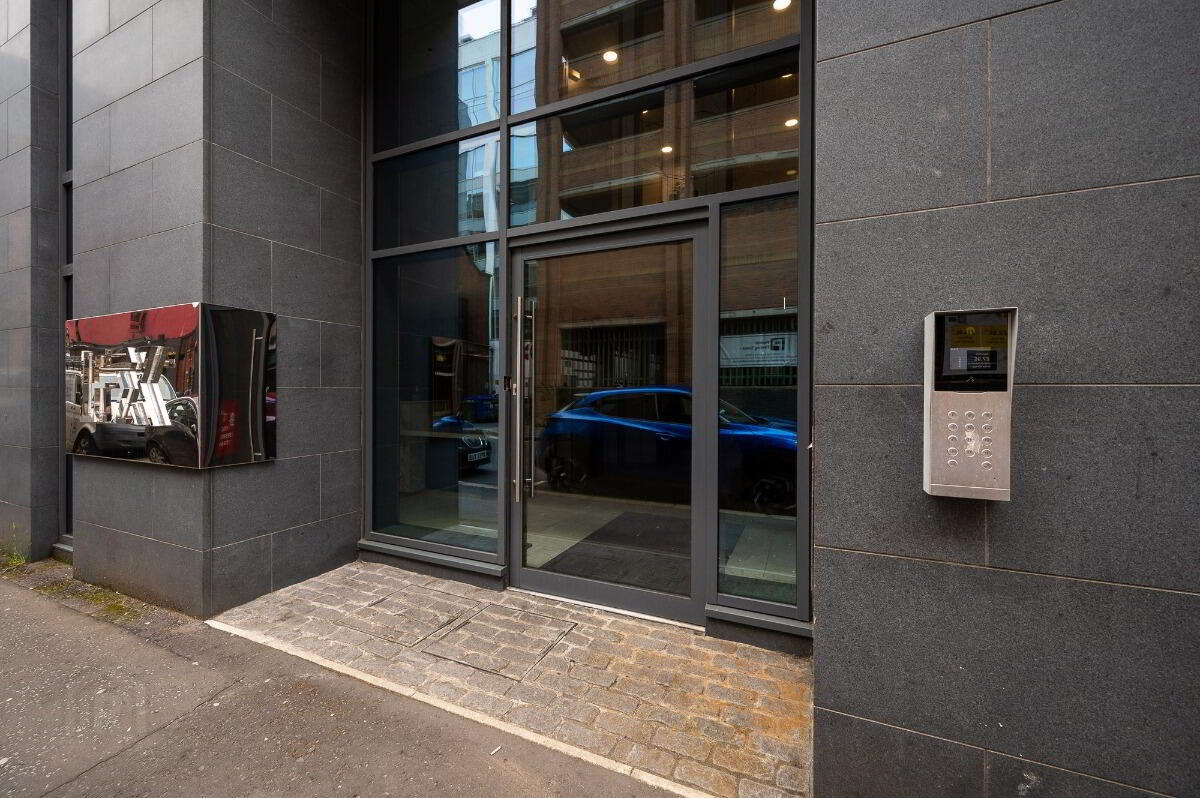 32 FX Building, 14-18 Montgomery Street 12 of 13