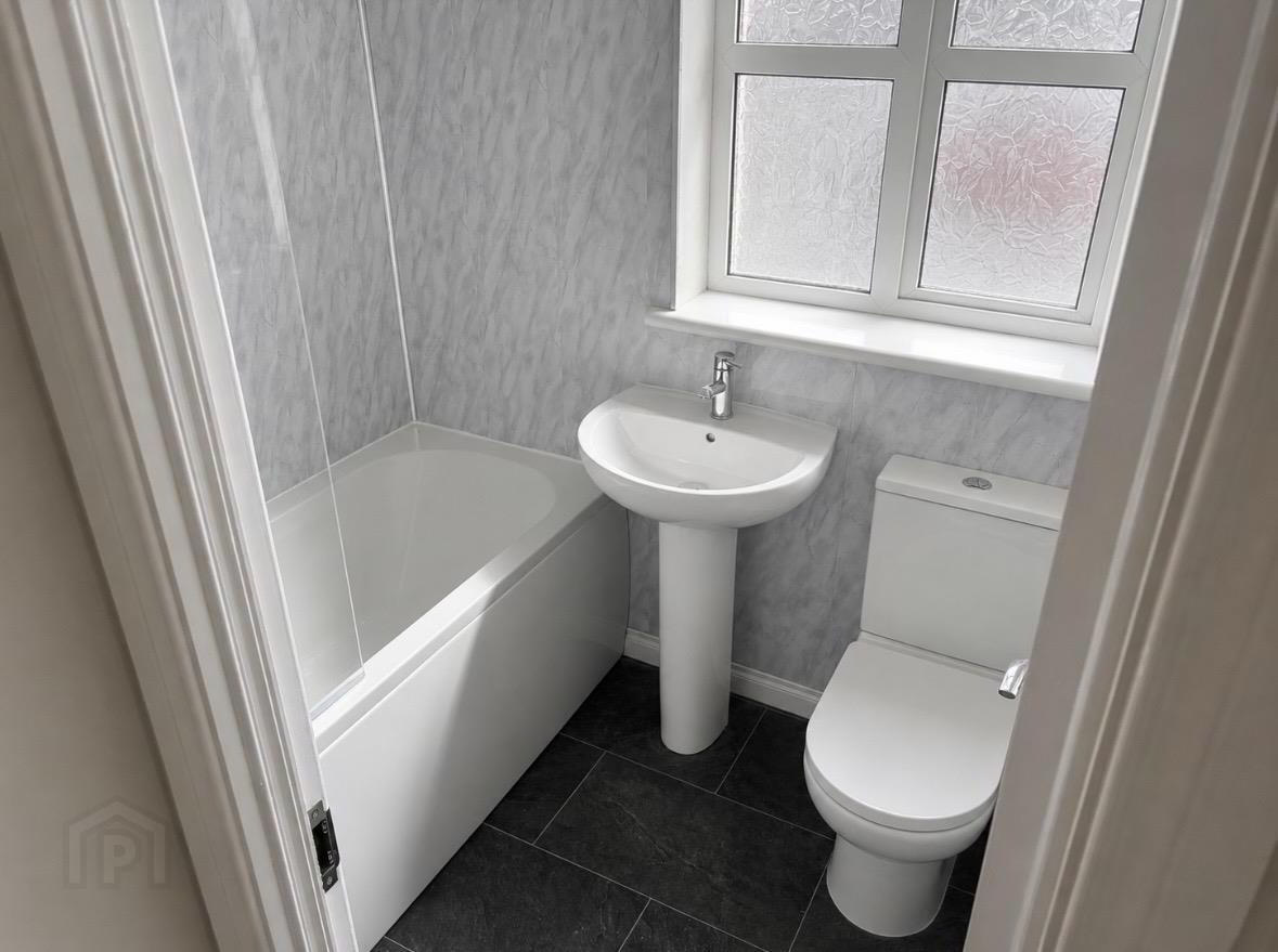 26 Whitethorn Brae 9 of 9