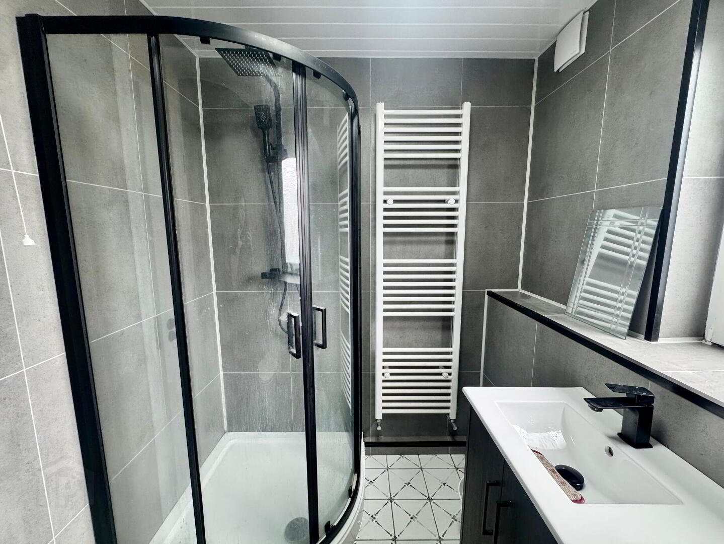 Apt 3 Ascot House, Windsor Avenue North 15 of 15