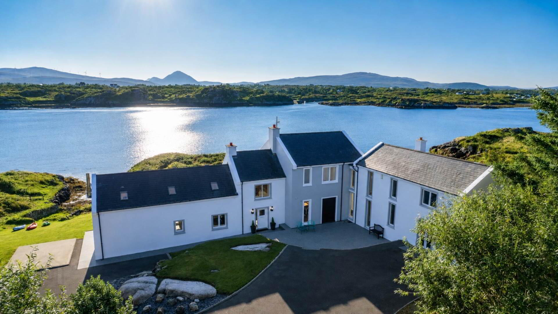 The Pink House, Carrickfinn 2 of 77