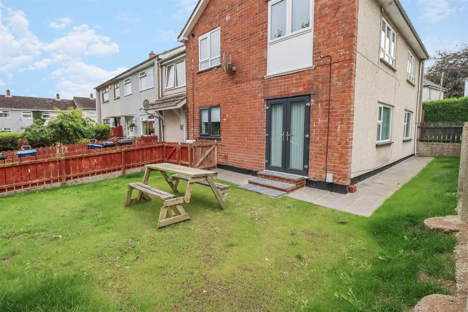 42a Enler Park West 3 of 18