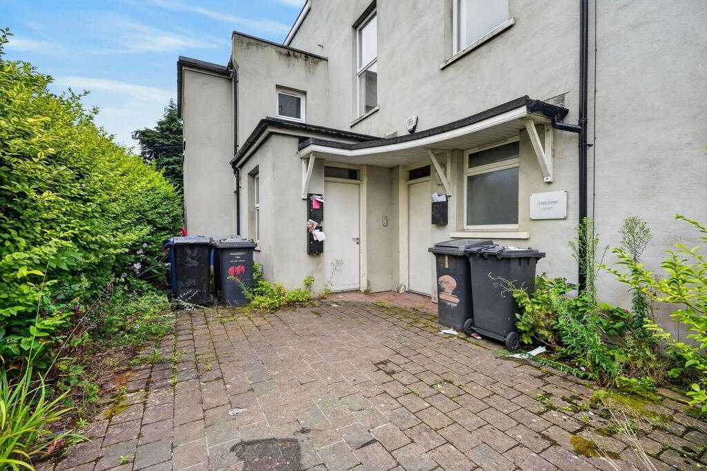 1 Osbourne Court 2 of 19