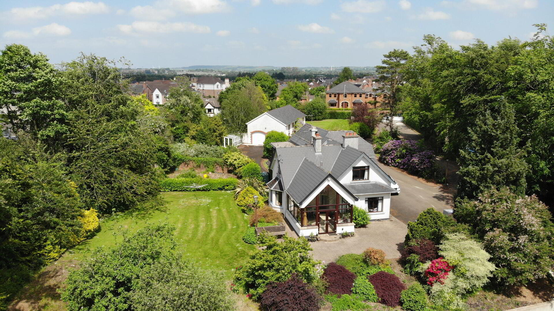 147 Mountsandel Road 2 of 35
