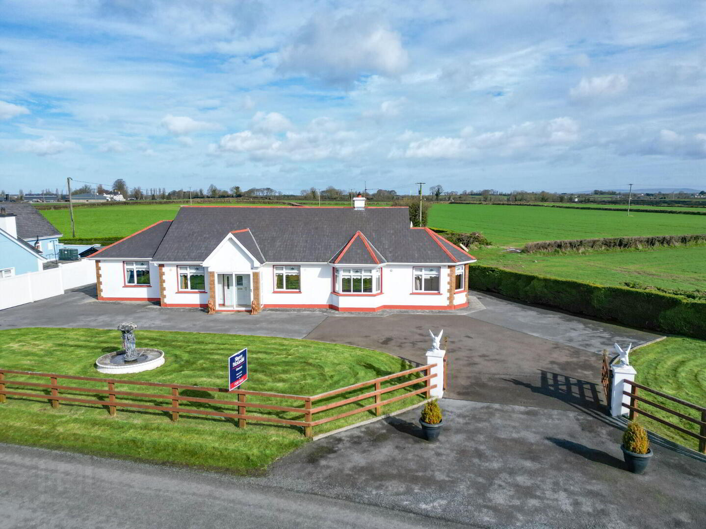 Tonagha 2 of 42