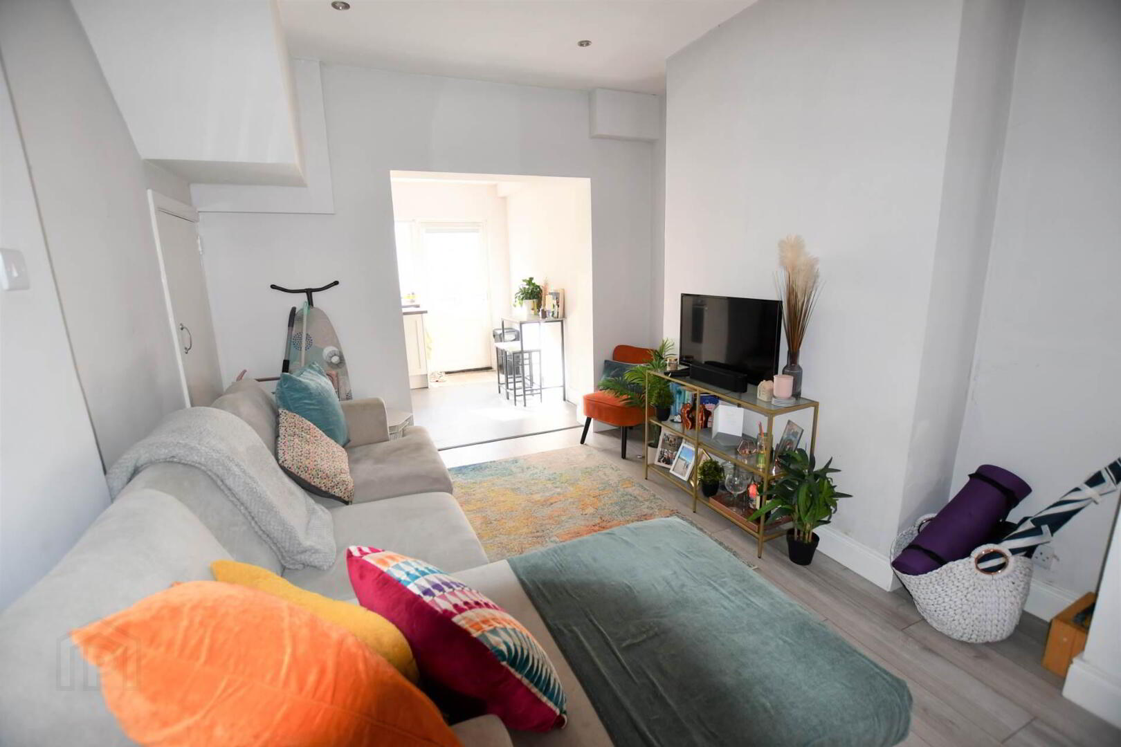 14 Glendower Street 3 of 8