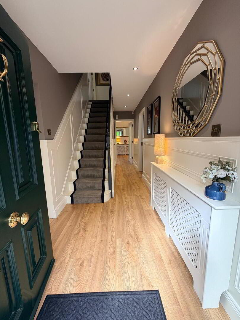33 Newlyn Vale 2 of 28