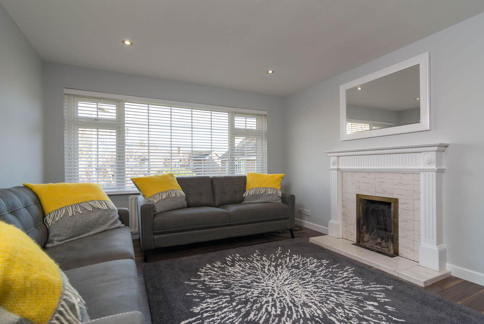 3 Deramore Court, 77 Deramore Park South 1 of 11