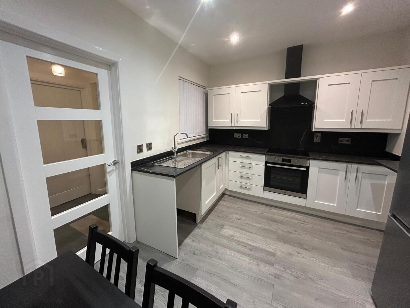 40 Benburb Street 8 of 9