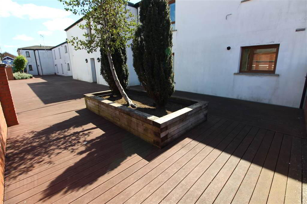 Apt 5 30, Chatsworth Street 8 of 8
