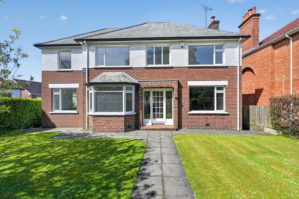 7 Upper Malone Road 1 of 42