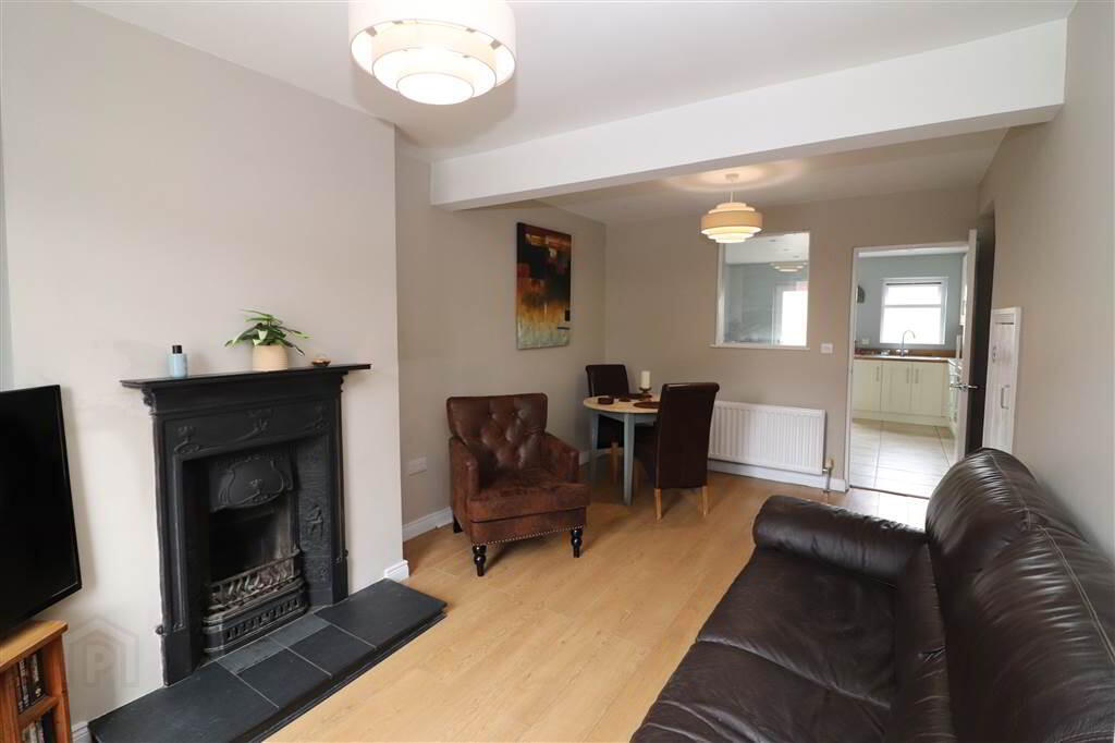 69 Ballynahinch Road 2 of 10