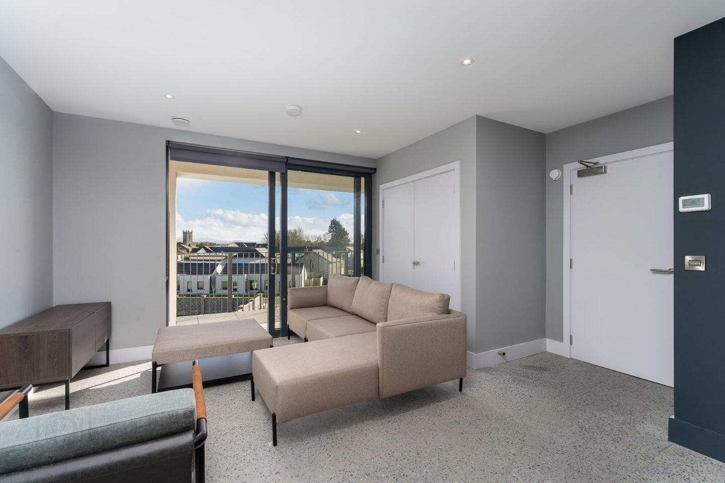 Apartment 12 Mesgegra 1 of 8