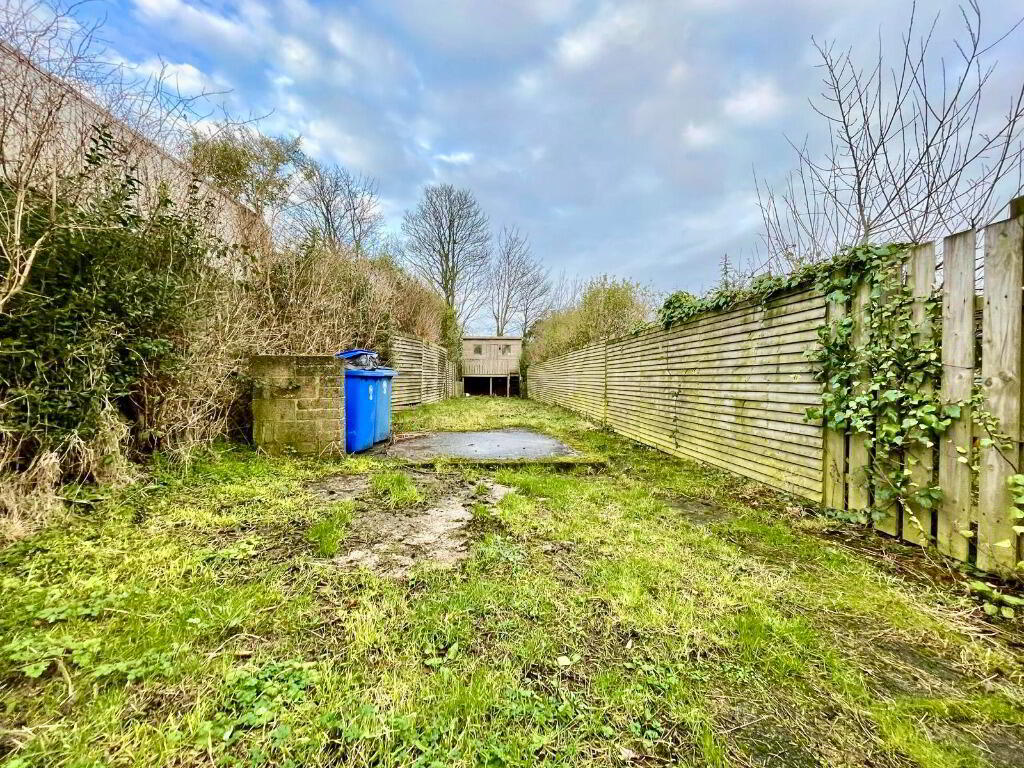 29 Joanmount Gardens 8 of 8