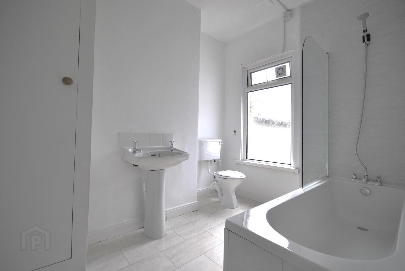 33 Holborn Avenue 9 of 10