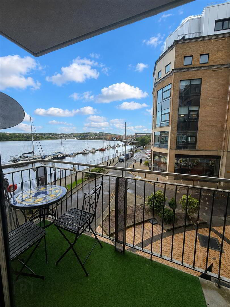 103 Clipper Quay 15 of 16