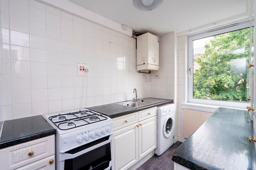 5 Saunders Street 3 of 19
