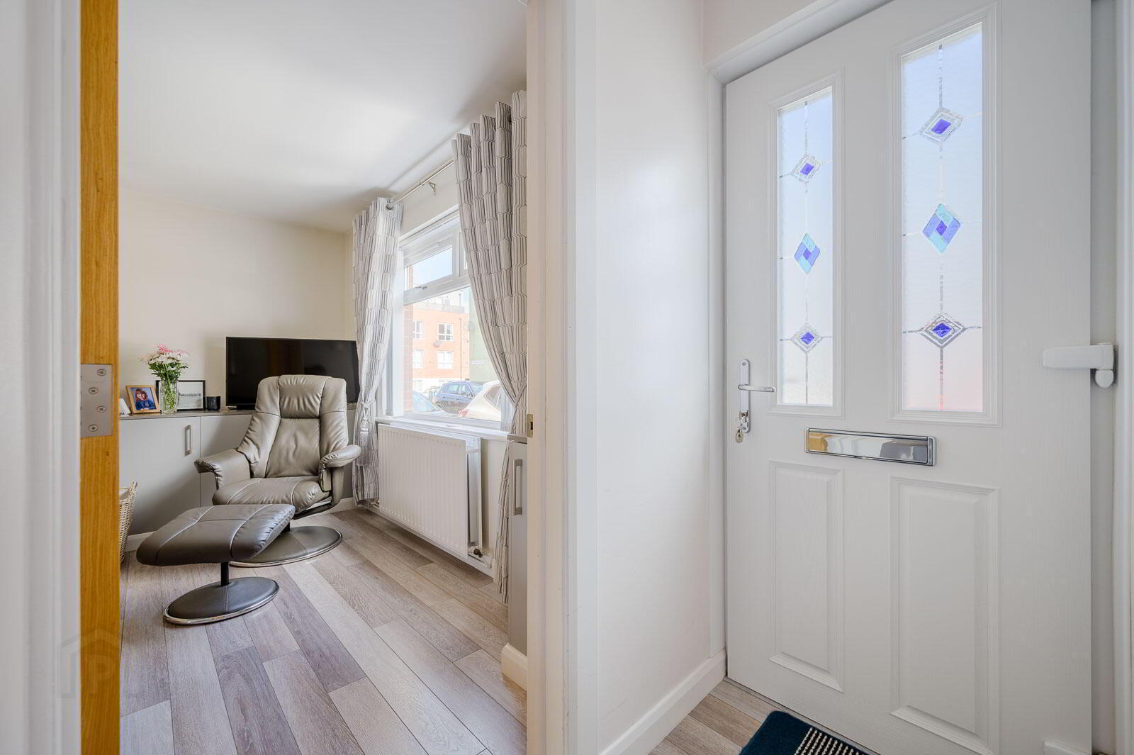 9 Spencer Street 2 of 19