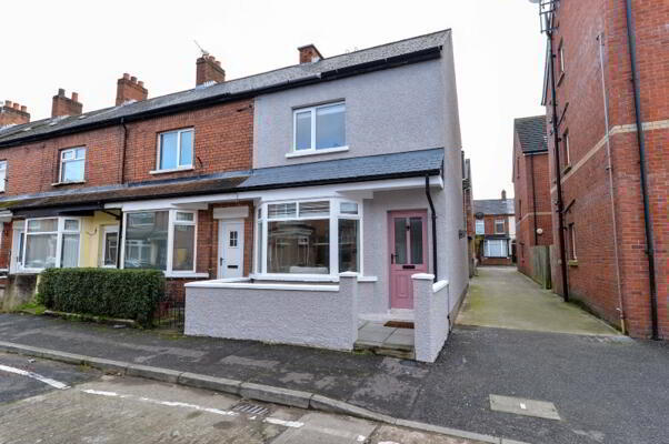 3 Lichfield Avenue 1 of 14
